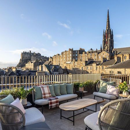 Virgin Hotels Edinburgh Ngoại thất bức ảnh The Edinburgh Castle view from the rooftop terrace