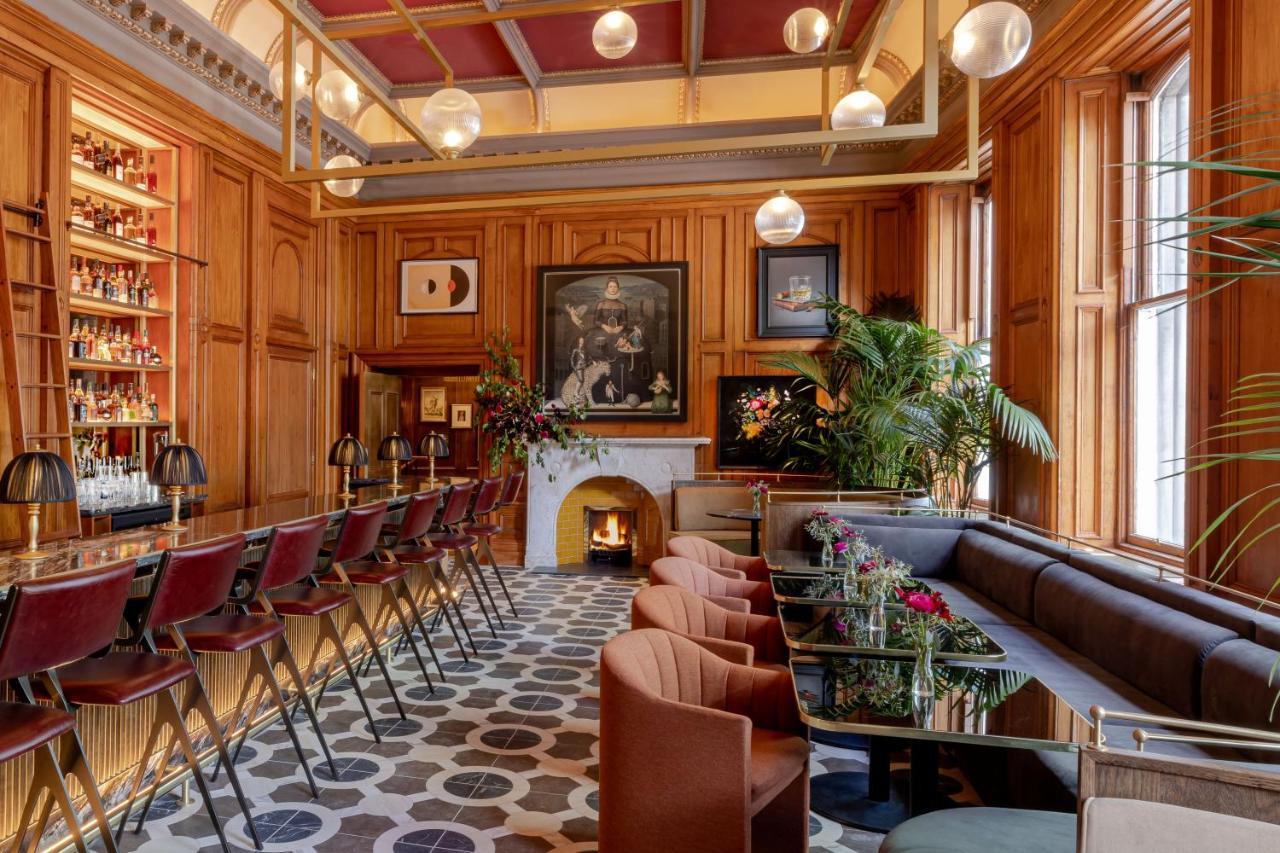 Virgin Hotels Edinburgh Ngoại thất bức ảnh The bar at the London Edition