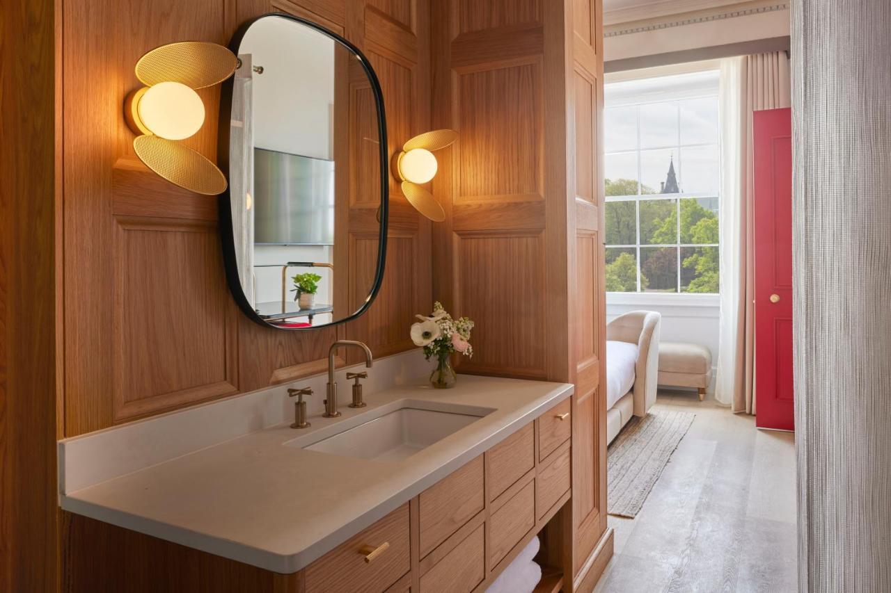 Virgin Hotels Edinburgh Ngoại thất bức ảnh Bathroom