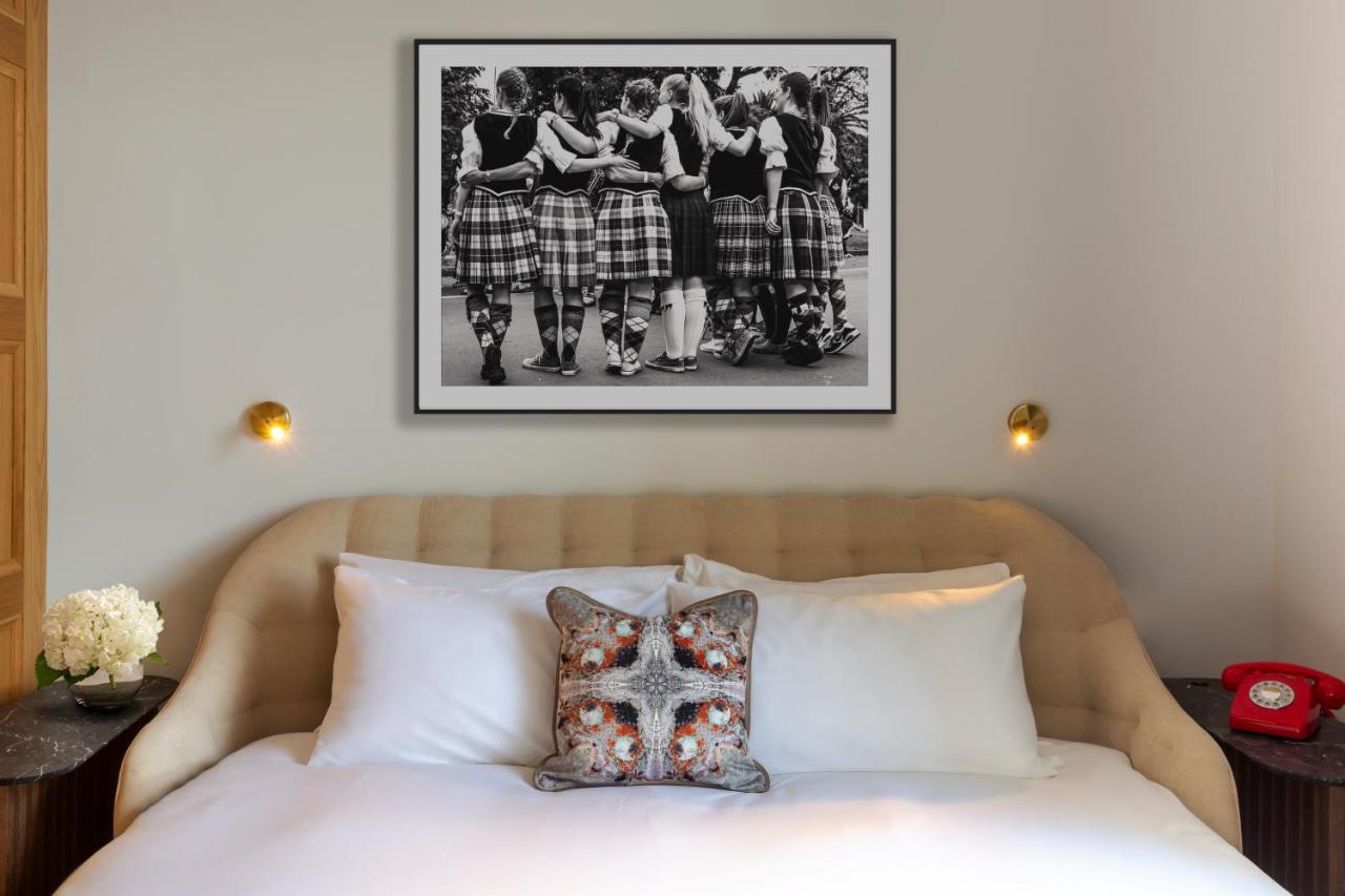 Virgin Hotels Edinburgh Ngoại thất bức ảnh A photograph of the 1967 New York City Gay Pride Parade by Jack Delano