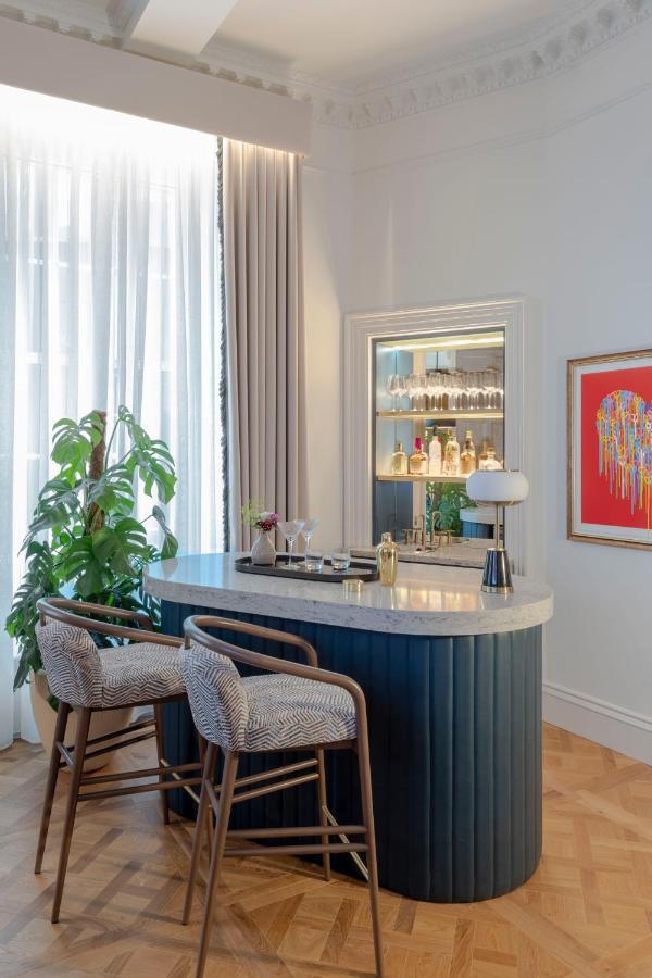 Virgin Hotels Edinburgh Ngoại thất bức ảnh The bar at the 100 Queen's Gate