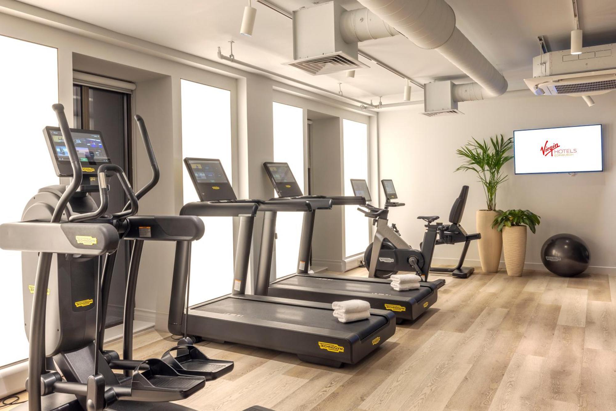 Virgin Hotels Edinburgh Ngoại thất bức ảnh Virgin Active gym in London